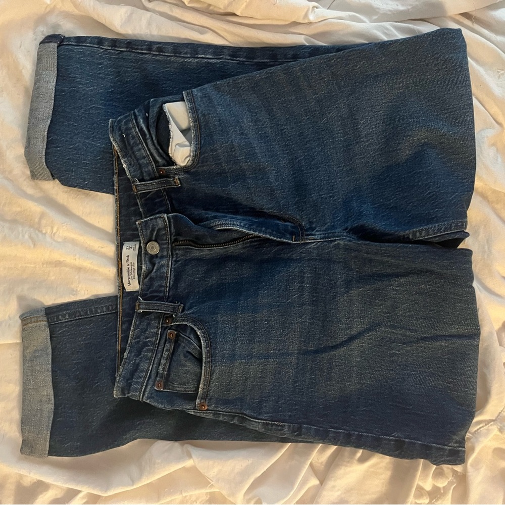 Abercrombie High Rise Straight Leg